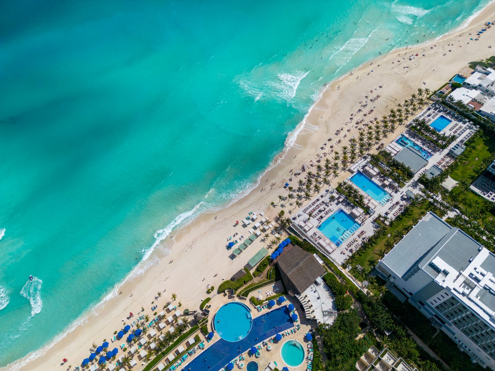 The Dental Vacation: Fix Your Smile and Relax in Mexico
